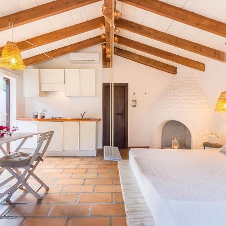 Deppy Cottage Porto Columbu - Perd'E Sali Zewnętrze zdjęcie