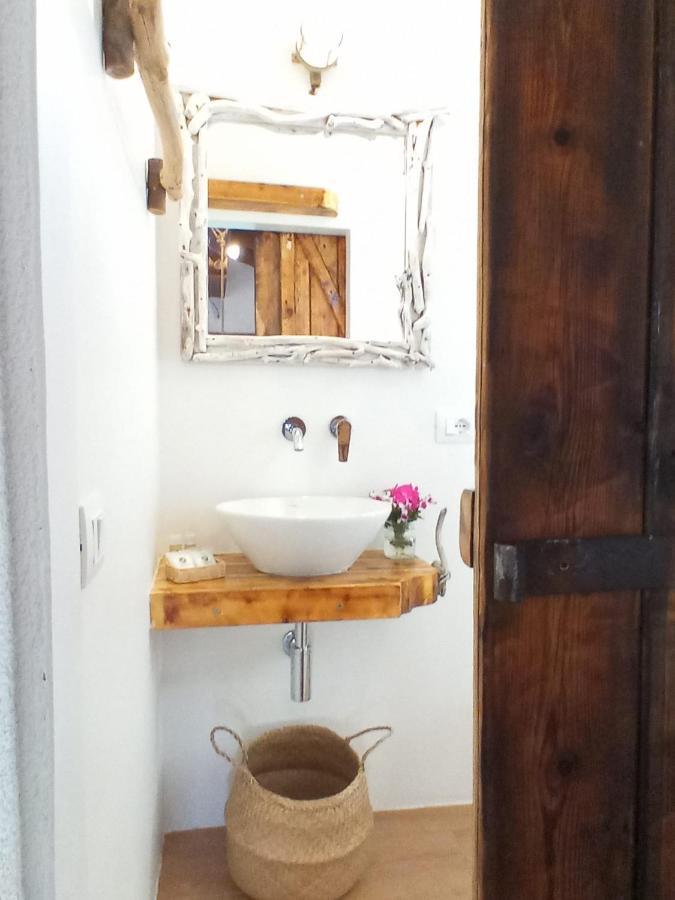 Deppy Cottage Porto Columbu - Perd'E Sali Zewnętrze zdjęcie